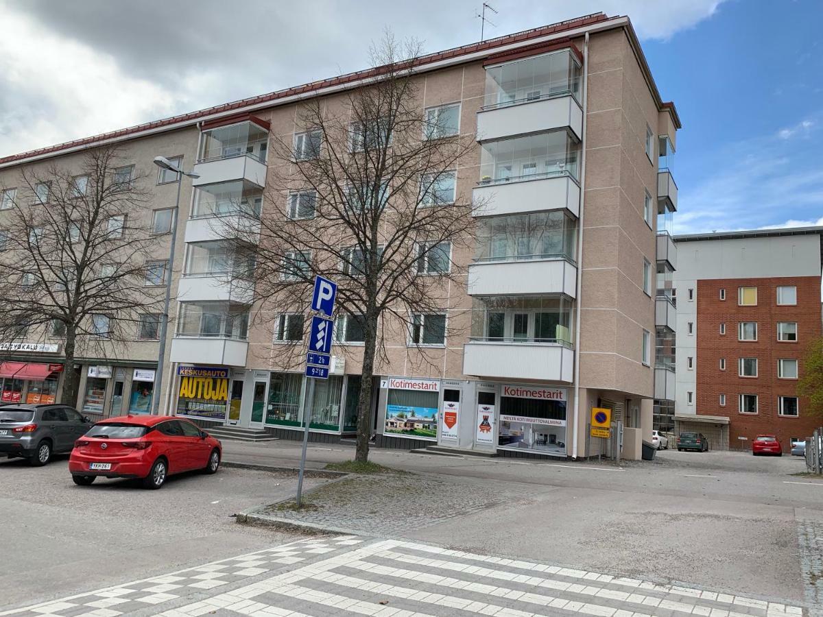 Travel Center Apartment Lahti Esterno foto